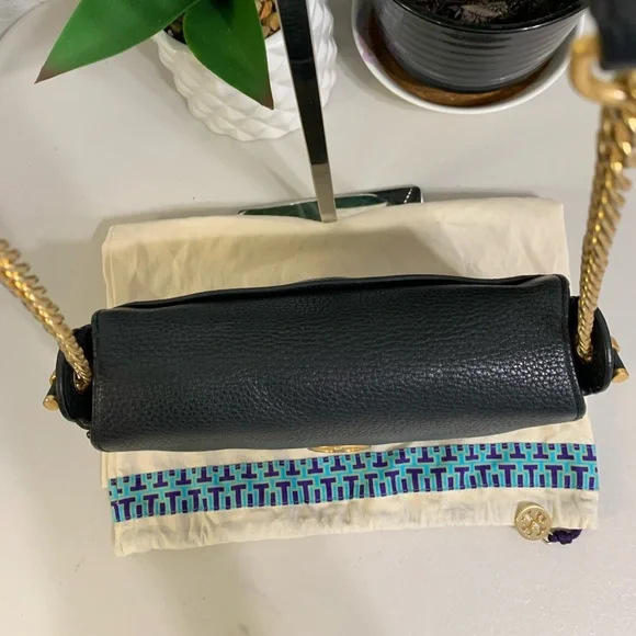 💕👜 TORY BURCH Chelsea Black Crossbody Bag - Picture 6 of 13